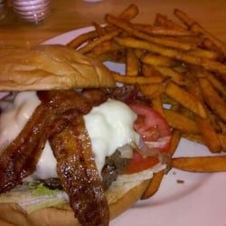 The Comfort Zone Grille & Bar - What a burger!
