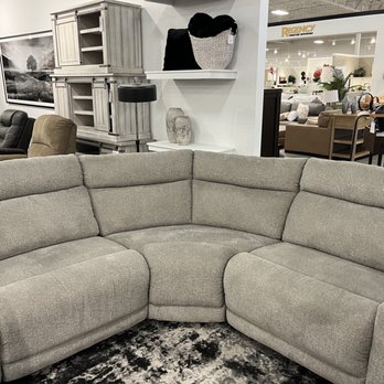 Ashley Store - Furniture Stores Near Me - Downingtown, Pennsylvania