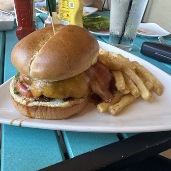 H Toad's Bar & Grill - Burger and fries - Bars Near Me - Lake Ozark, Missouri