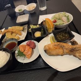 salmon kama meal set salmon kama meal set