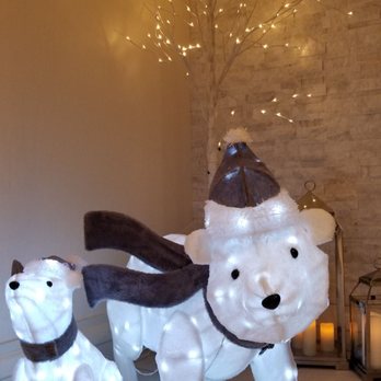 FLOE Restaurant - Xmas cheer - Lounges Near Me - Irvine, California FLOE Restaurant - Xmas cheer - Lounges Near Me - Irvine, California