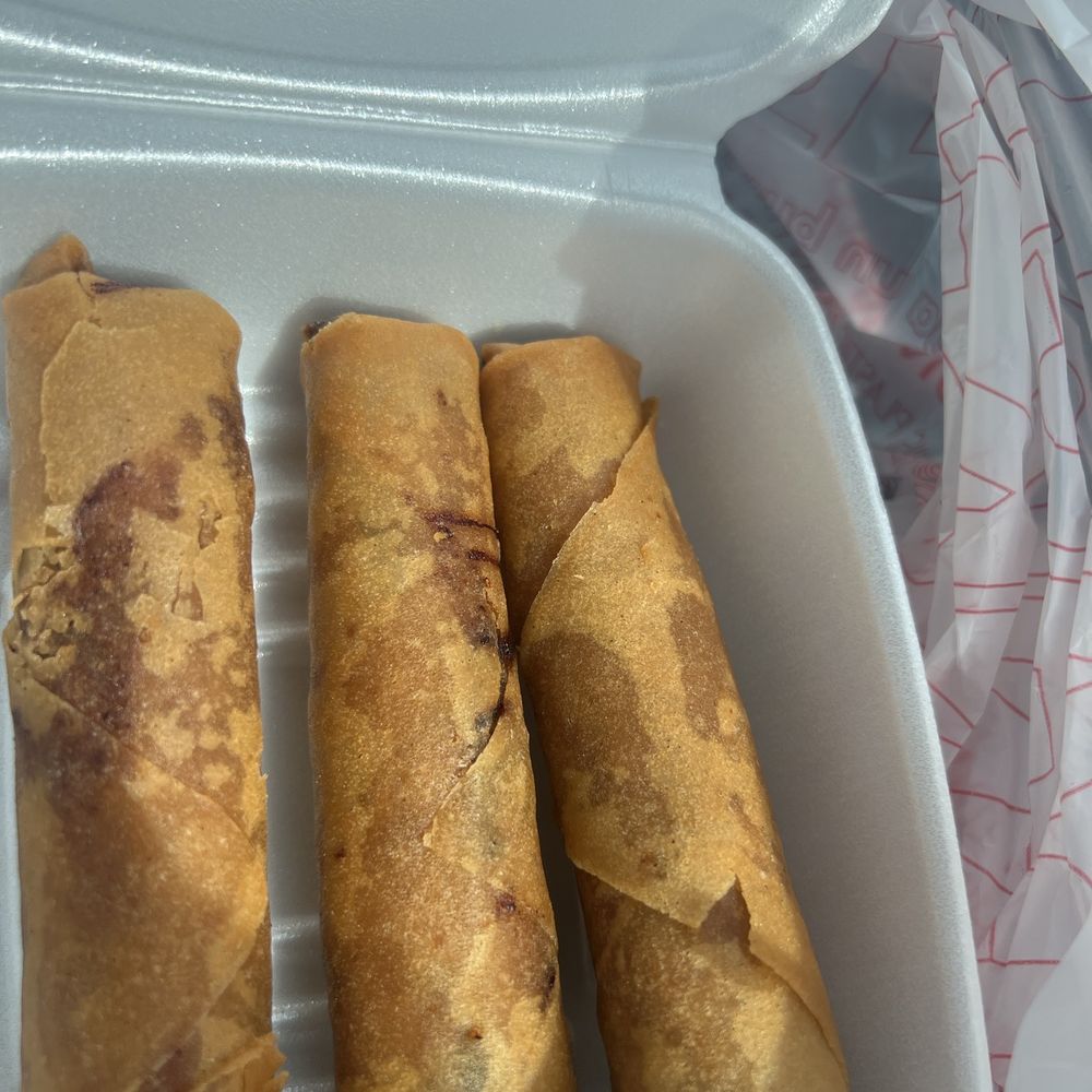 Egg rolls Egg rolls