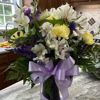 Becky's Buckroe Florist - So pretty! - Florists Near Me - Hampton, Virginia