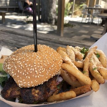 Big Ray's Fish Camp - Seafood Near Me - Tampa, Florida