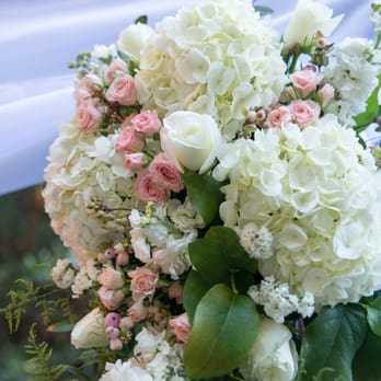 Ana Flowers & Gifts - Florists Near Me - Berkeley, California