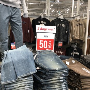 Old Navy Outlet - Men's Clothing Near Me - New Westminster, British Columbia