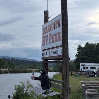 Bearmouth Chalet RV Park - Hotels Near Me - Clinton, Montana Bearmouth Chalet RV Park - Hotels Near Me - Clinton, Montana