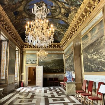 Drottningholms Slott - Landmarks & Historical Buildings Near Me - Drottningholm, Alberta