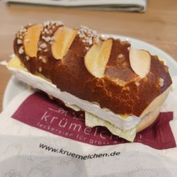 Krümelchen - Brie Pretzel stick