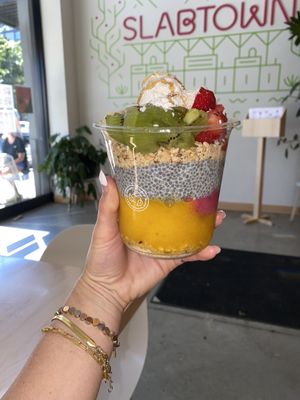 Moberi - Acai Bowls & Smoothies by null