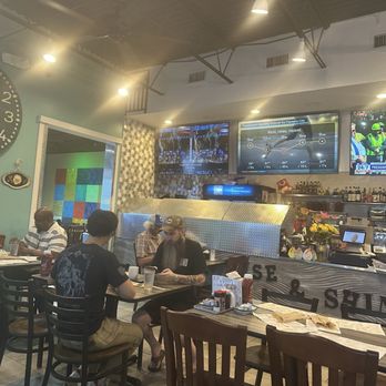 The Breakfast Table - Inside - Waffles Near Me - Pensacola, Florida The Breakfast Table - Inside - Waffles Near Me - Pensacola, Florida