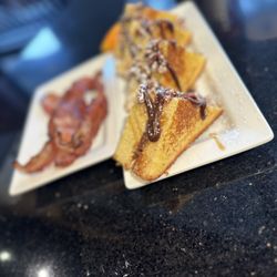 Keke's Breakfast Cafe - Turtle Stuff French Toast
