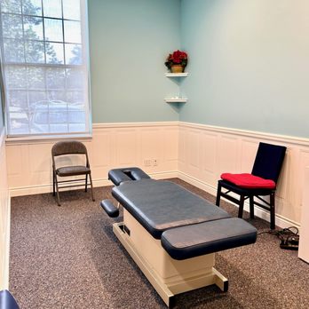 Sandman Chiropractic - Healing Treatment Room - Chiropractors Near Me - Bloomingdale, Illinois Sandman Chiropractic - Healing Treatment Room - Chiropractors Near Me - Bloomingdale, Illinois