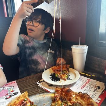 Hideaway Pizza - Pizza Near Me - Plano, Texas
