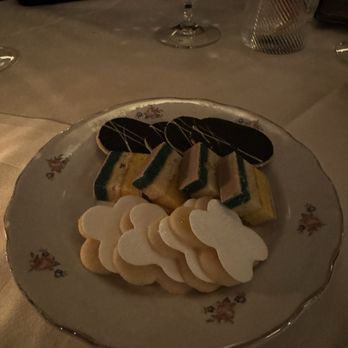 Torrisi - Cookies before desserts - Italian Near Me - New York, New York Torrisi - Cookies before desserts - Italian Near Me - New York, New York