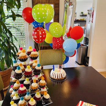 Nothing Bundt Cakes - Bakeries Near Me - Tustin, California