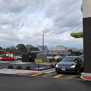 Del Taco - Drive-thru! At the Arigona village food Lion shopping center - Mexican Near Me - Virginia Beach, Virginia