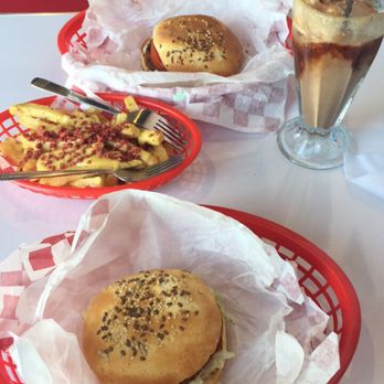 Comet 984 - 50's Diner - Vegan Near Me - Playa del Carmen, ROO