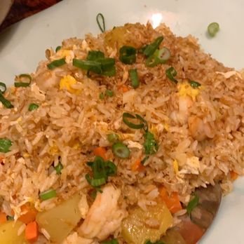 Mountain House - Pineapple fried rice - Szechuan Near Me - Queens, New York Mountain House - Pineapple fried rice - Szechuan Near Me - Queens, New York
