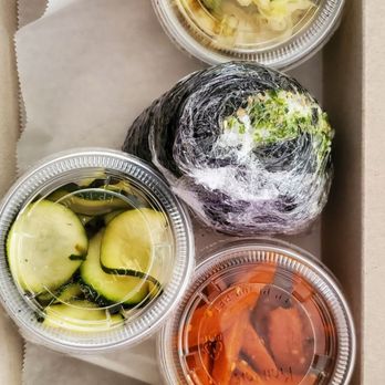 Nami Kaze - Shio konbu cabbage, zucchini names, carrot tegu, and goteborg/furikake musubi - Japanese Near Me - Honolulu, Hawaii