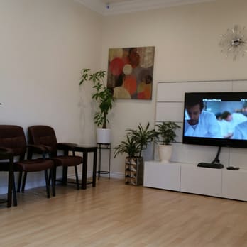 Mira Mesa Auto Techs - Waiting area - comfy and clean! - Auto Repair Near Me - San Diego, California Mira Mesa Auto Techs - Waiting area - comfy and clean! - Auto Repair Near Me - San Diego, California