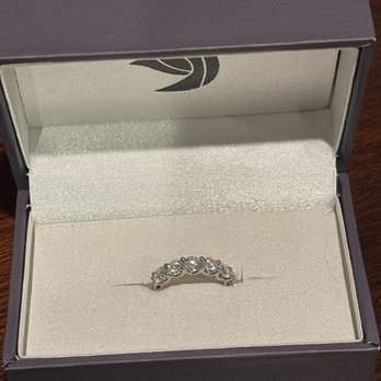 Friendly Diamonds - Jewelry Near Me - New York, New York Friendly Diamonds - Jewelry Near Me - New York, New York
