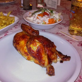 Bahnhofshotel - Knuspriges, würziges halbes Hähnchen mit Pommes und Salat - German Near Me - Wiesbaden, HE Bahnhofshotel - Knuspriges, würziges halbes Hähnchen mit Pommes und Salat - German Near Me - Wiesbaden, HE