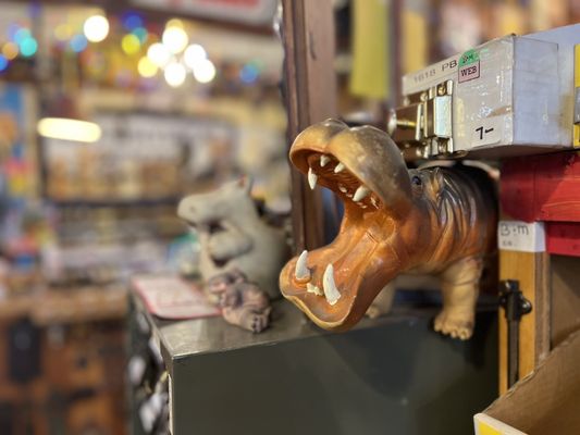 Hippo Hardware & Trading Co by null
