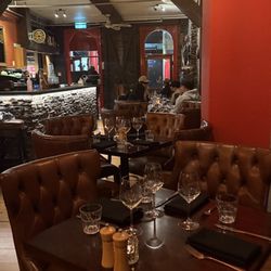 Captains Restaurant - Dining room