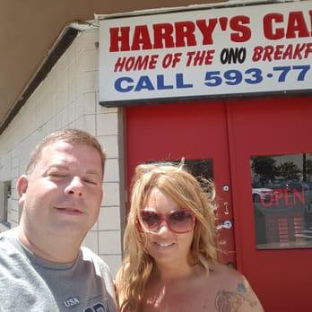Harry's Café - Breakfast & Brunch Near Me - Honolulu, Hawaii
