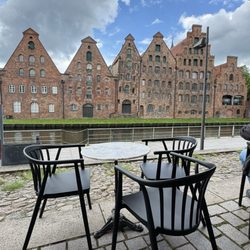Kartoffelspeicher - Outdoor seating overlooking the water