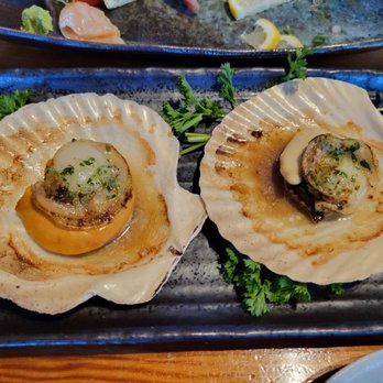 Sushi Bar Shyun - Baked pacific sea scallop - Sushi Bars Near Me - Port Coquitlam, British Columbia