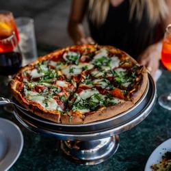 Testo Pepesto Italian Restaurant - Hot, fresh pizza made from scratch