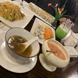 Niji Asian Bistro - Thai fried rice, Philly roll with jalapeño, spicy crab,Hawaii roll and salmon sashimi, Mushroom soup and scorpion drink.