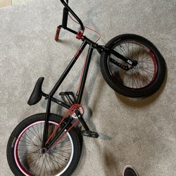 Tony's Bikes & Sports