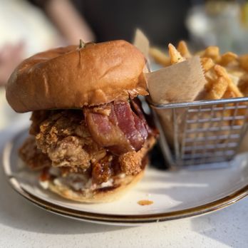 Pacific Social - Hot Chicken Sandwich - New American Near Me - San Diego, California Pacific Social - Hot Chicken Sandwich - New American Near Me - San Diego, California