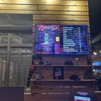 Dueling Axes - Axe Throwing Near Me - Las Vegas, Nevada Dueling Axes - Axe Throwing Near Me - Las Vegas, Nevada