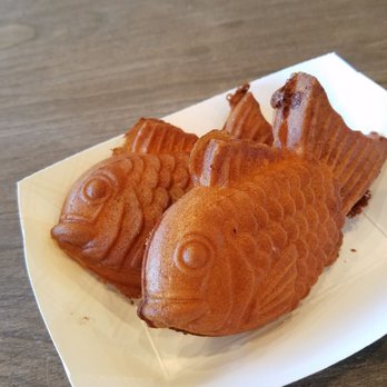 Heavenly Kup - Red bean and custard taiyaki. Red bean was way better! - Bubble Tea Near Me - Plano, Texas Heavenly Kup - Red bean and custard taiyaki. Red bean was way better! - Bubble Tea Near Me - Plano, Texas