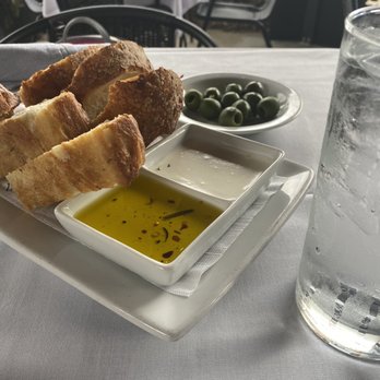 Valenza - Pane w/whipped ricotta - Italian Near Me - Atlanta, Georgia Valenza - Pane w/whipped ricotta - Italian Near Me - Atlanta, Georgia