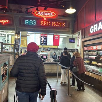 Portillo's Oak Lawn - Hot Dogs Near Me - Oak Lawn, Illinois Portillo's Oak Lawn - Hot Dogs Near Me - Oak Lawn, Illinois