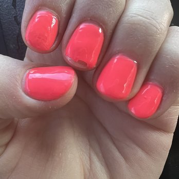 QV Nails - Gel manicure two days after being done - Nail Salons Near Me - Simi Valley, California