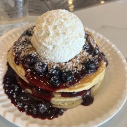 Buttermilk Pancakes - short stack Buttermilk Pancakes - short stack
