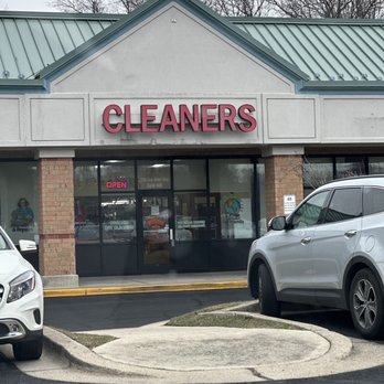 Seven Oaks Cleaners - Entrance - Laundry Services Near Me - Odenton, Maryland Seven Oaks Cleaners - Entrance - Laundry Services Near Me - Odenton, Maryland