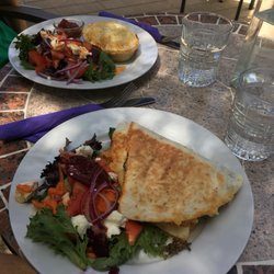 Dunkeld Delights - Tandoori Chicken Wrap and Beef Pie
