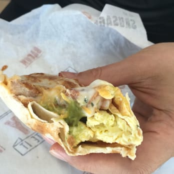 Taco Bell - Grande scramble breakfast burrito -  (wrong filling) 11/16/2015 - Fast Food Near Me - New Hyde Park, New York