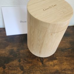 Anueue Kauai - Neat and environmentally friendly with the paw print in the envelope