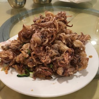 Canton House - Some of the best salt/pepper calamari.  This was specifically with tentacles which you have to ask for otherwise you'll get just the body. - Dim Sum Near Me - Chamblee, Georgia
