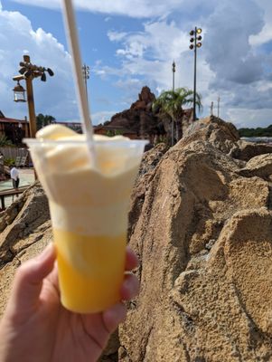Pineapple Lanai by null