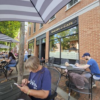 Popovers on the Square - The very nice outside patio - Breakfast & Brunch Near Me - Portsmouth, New Hampshire Popovers on the Square - The very nice outside patio - Breakfast & Brunch Near Me - Portsmouth, New Hampshire