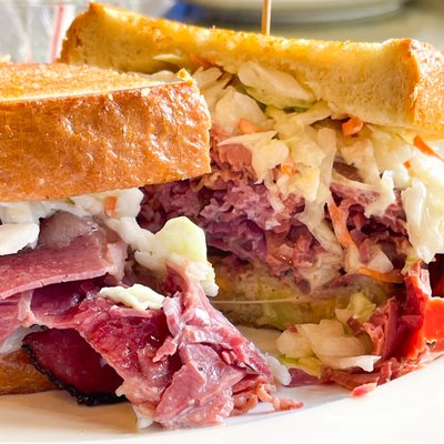 Louie's Ham & Corned Beef by null
